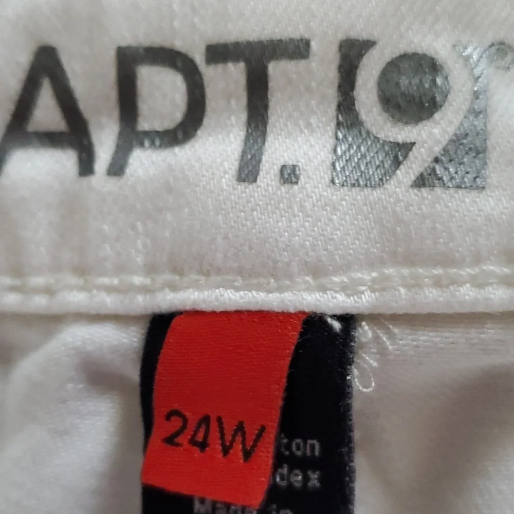 Apt. 9 Cropped Flare Women's White Jean Pants - Size 24W - Picture 8 of 10